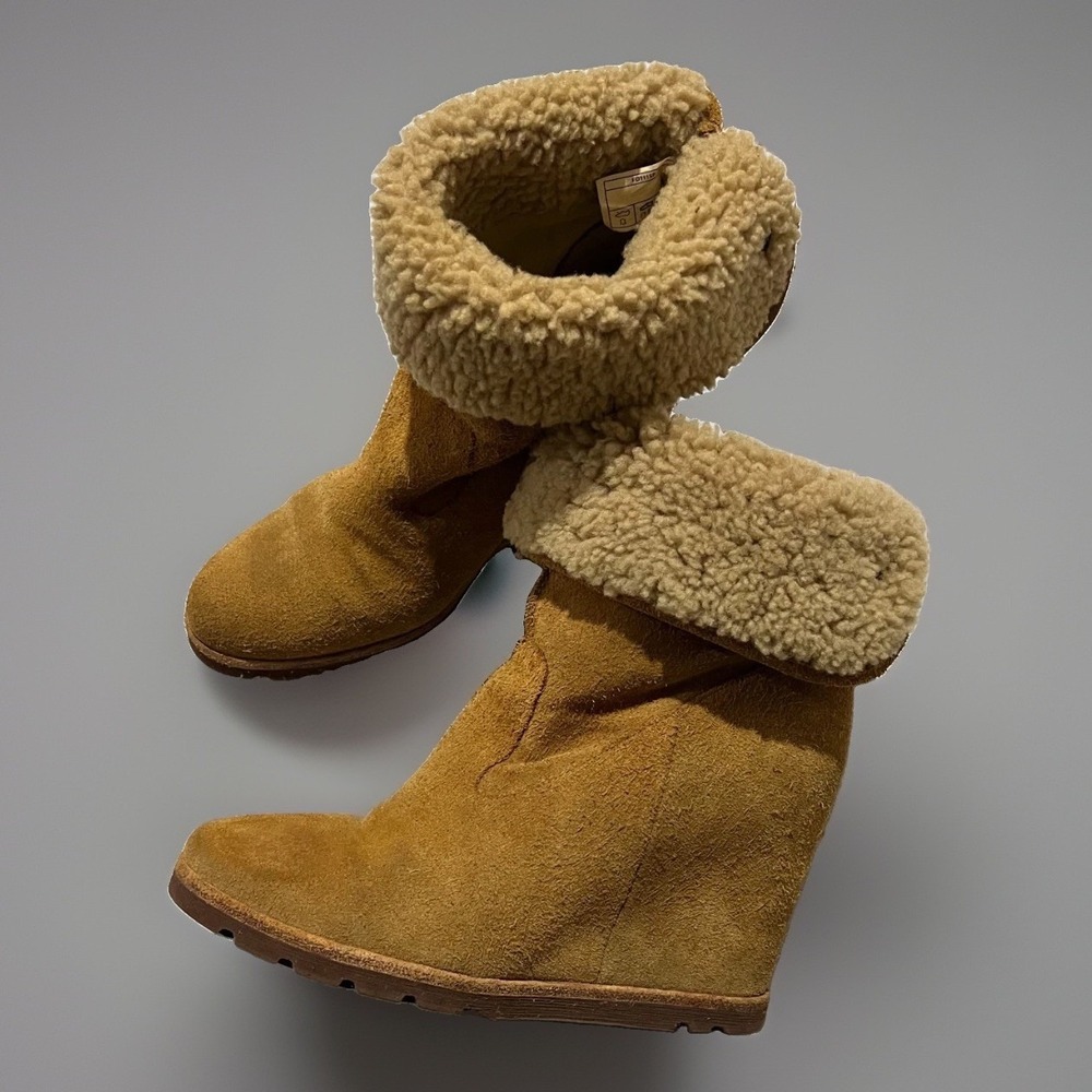 UGG Kyra Womens Tan Brown Chestnut Long Suede Sheepskin Cuff Wedge Ankle Boots 8